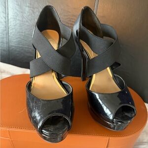Jessica Simpson Elegant Black Peep-Toe Heels